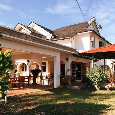 Sura Inn Dungun Exterior foto